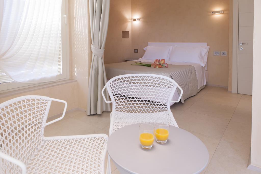Suite & Spa Mirabel Градо Экстерьер фото